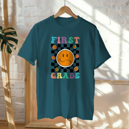 🟡✔️ First Grade Vibes – Checkered Smiley Tee 😄🏁